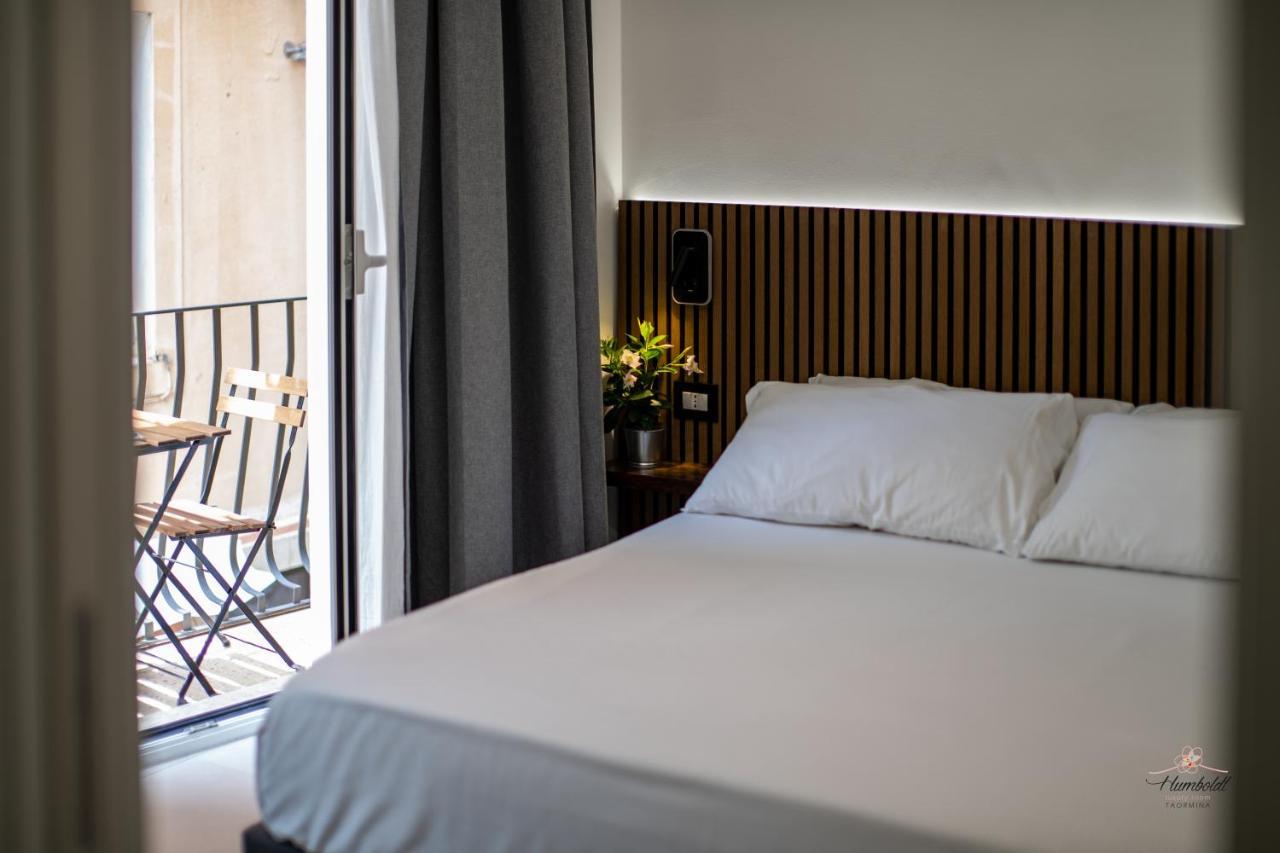 Humboldt Luxury Rooms Taormina Eksteriør bilde