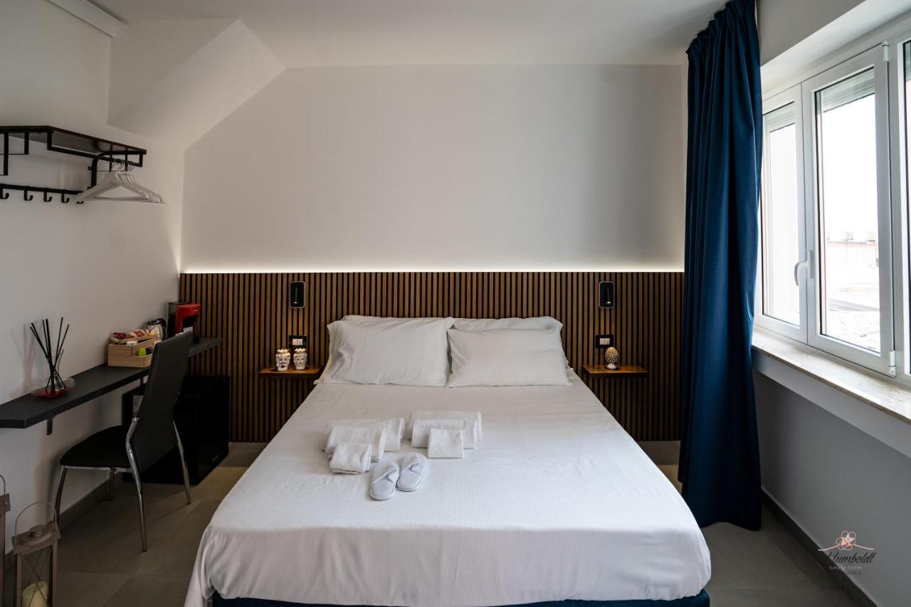Humboldt Luxury Rooms Taormina Eksteriør bilde