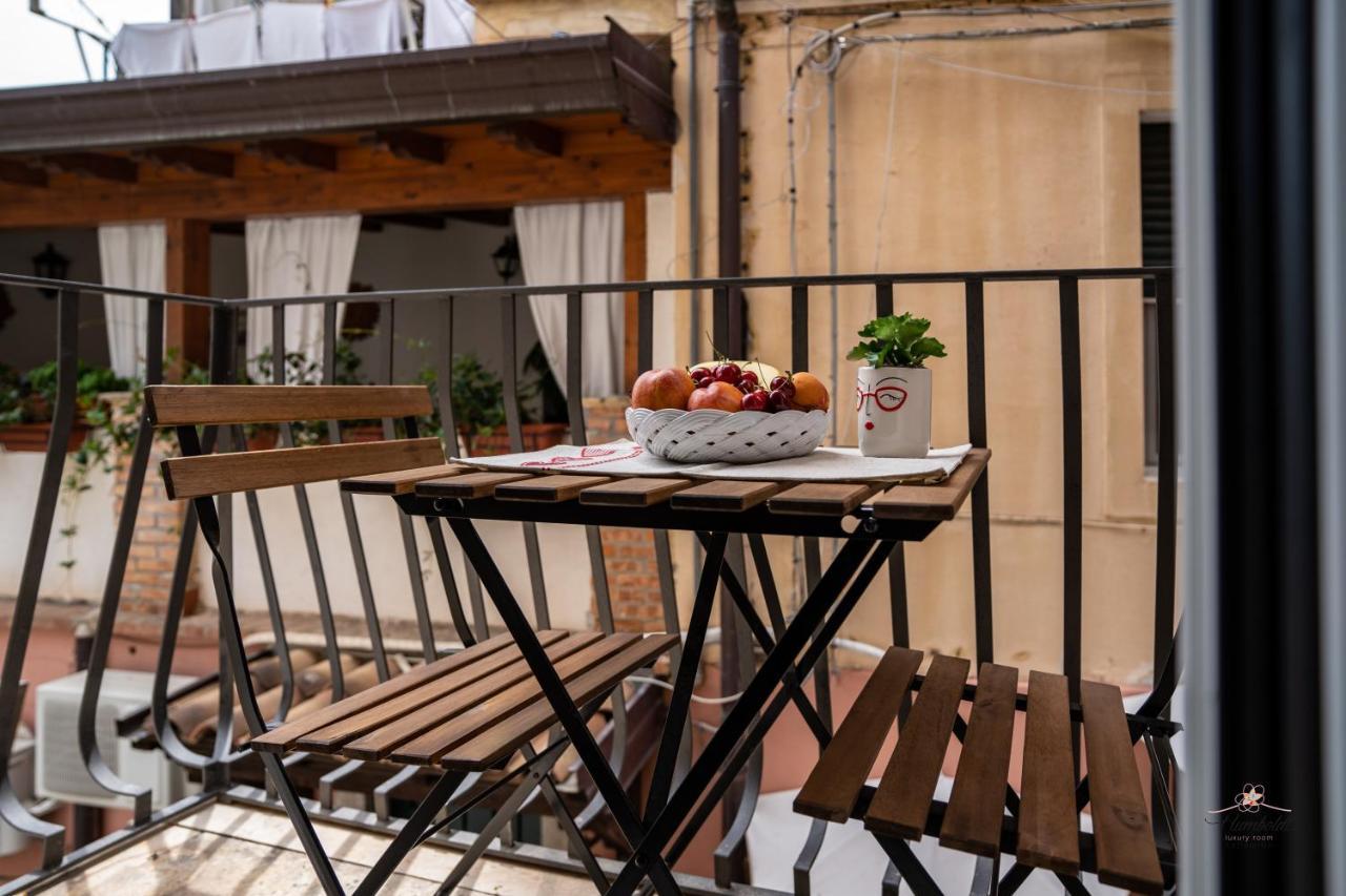 Humboldt Luxury Rooms Taormina Eksteriør bilde
