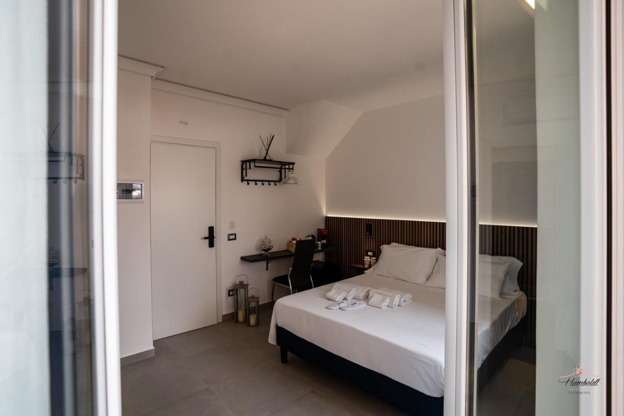 Humboldt Luxury Rooms Taormina Eksteriør bilde