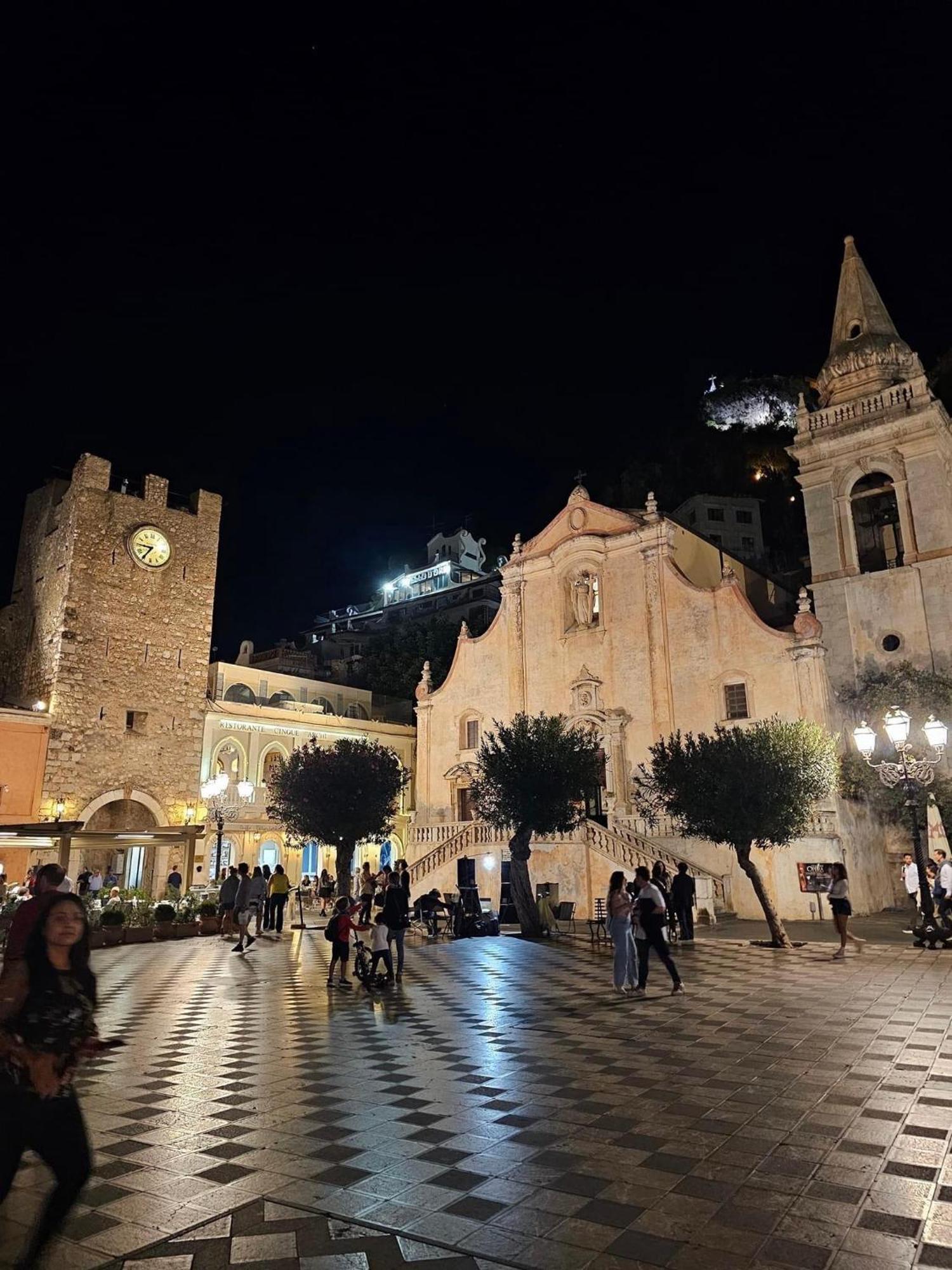 Humboldt Luxury Rooms Taormina Eksteriør bilde